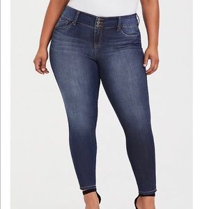 Torrid Premium Jegging-Medium Wash